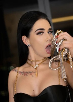 Проститутка Эльвира